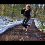 Yo’s Snowy Forest Adventure: Wet-Look Leggings, Mud, and Barefoot Fun puddleplay